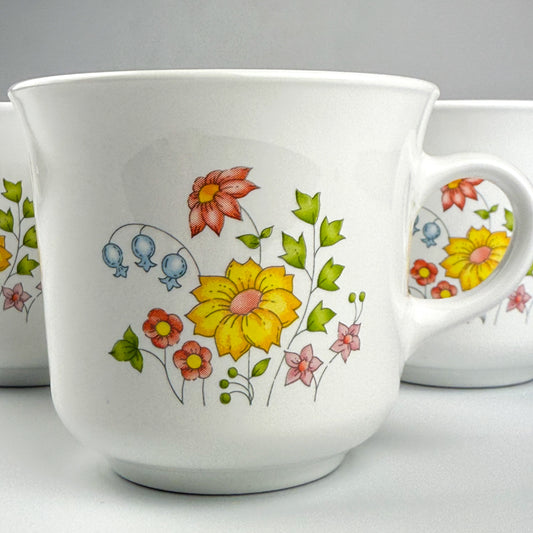 Vintage Tea Cup Set by Corning