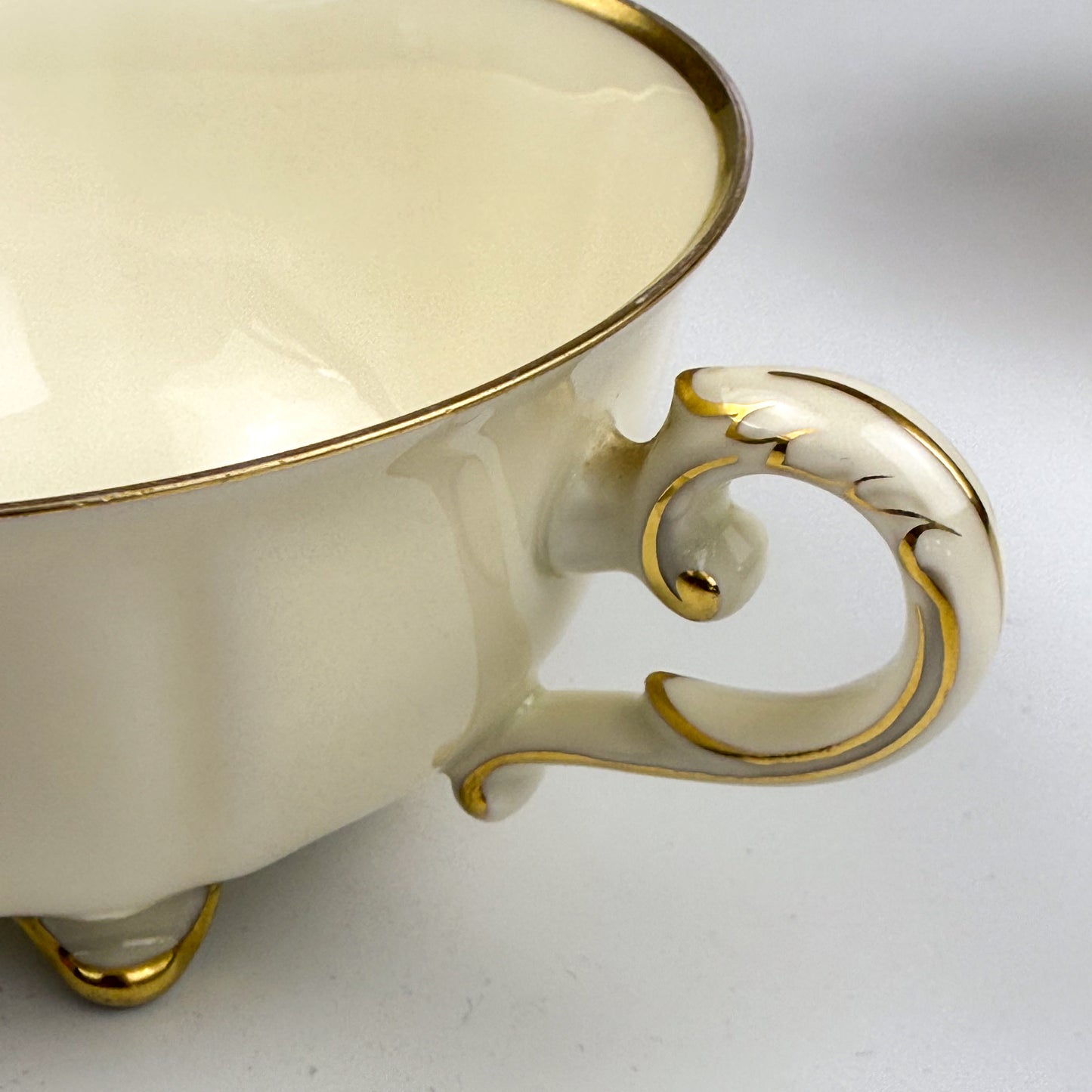 Vintage K&A Krautheim Footed Porcelain Teacups – Selb Bavaria Germany, Gold Trim, 1940s 1950s