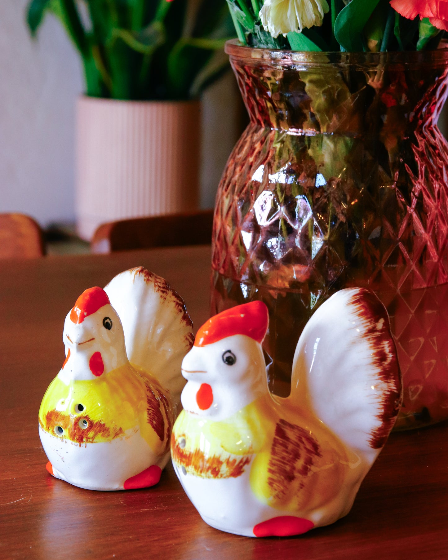 Vintage Ceramic Rooster Salt & Pepper Shakers — Hand-Painted Folk Art Pair