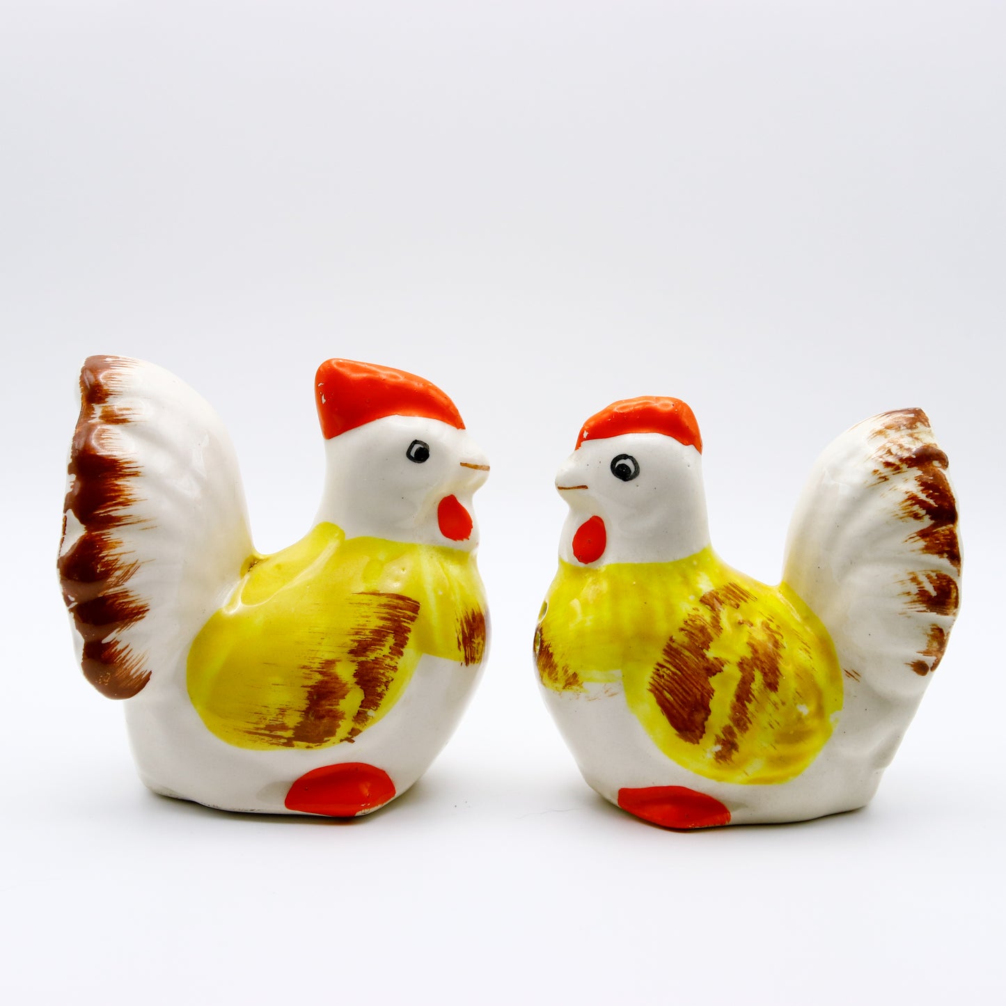 Vintage Ceramic Rooster Salt & Pepper Shakers — Hand-Painted Folk Art Pair