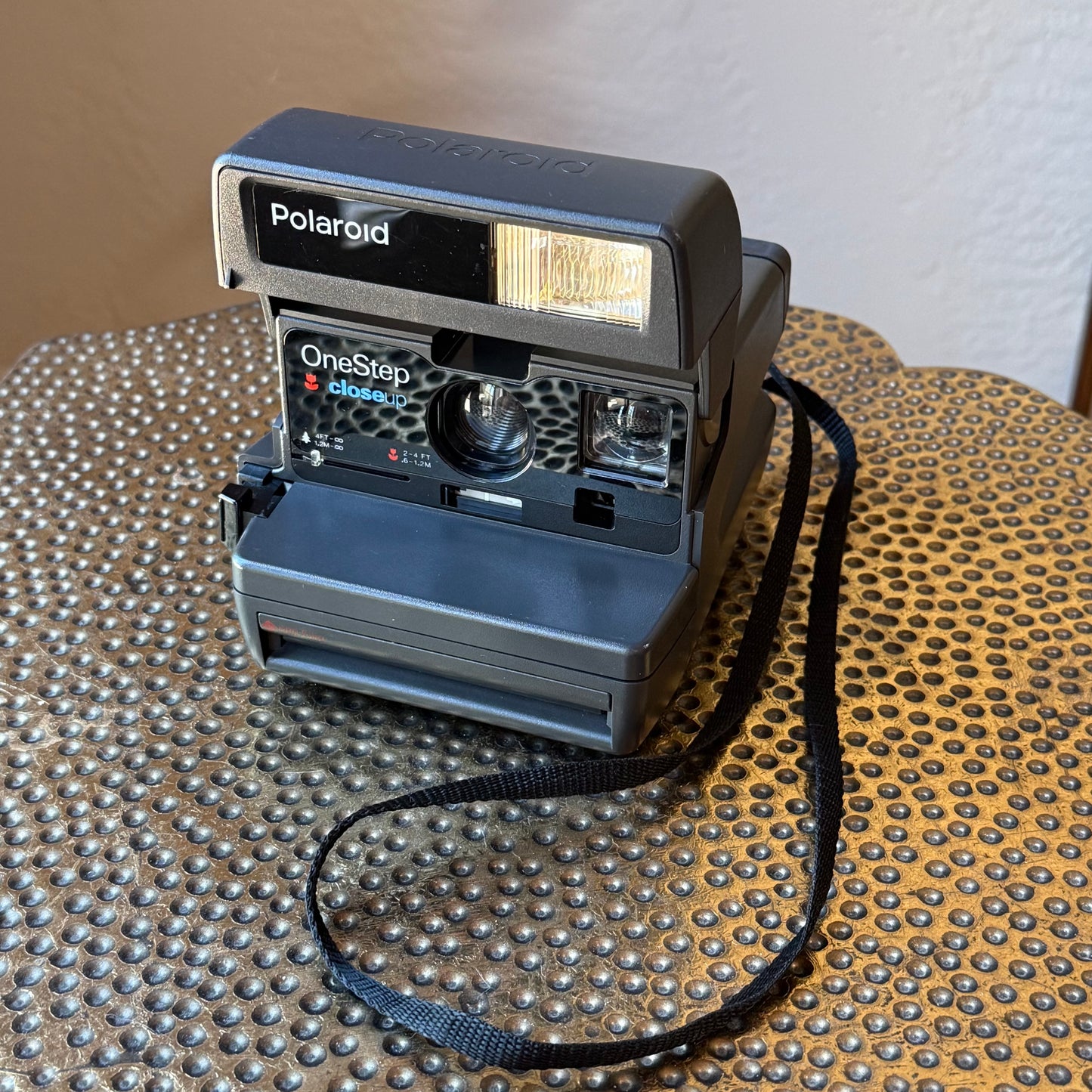 Polaroid OneStep Close Up Instant Camera – Vintage 600 Film, Untested