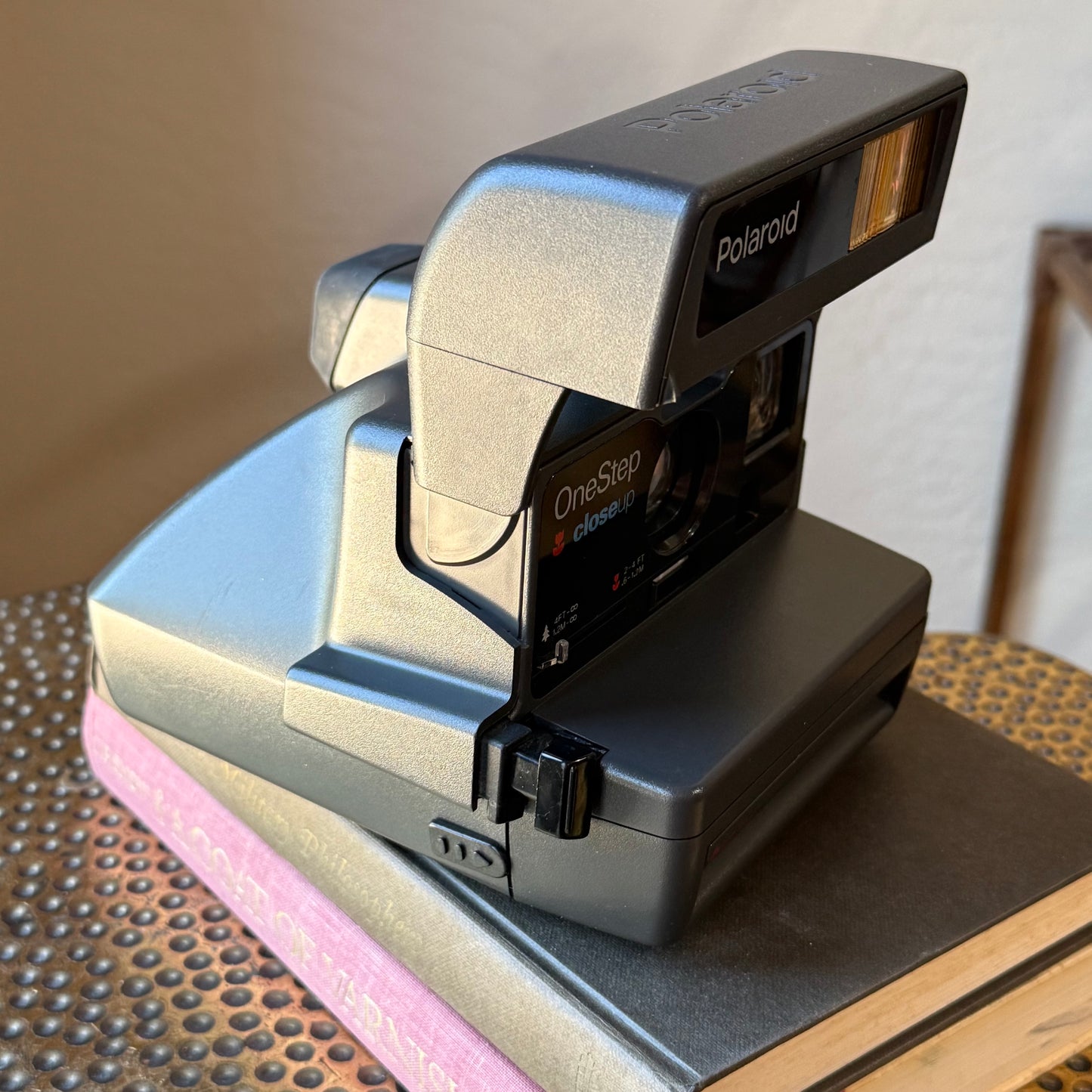 Polaroid OneStep Close Up Instant Camera – Vintage 600 Film, Untested