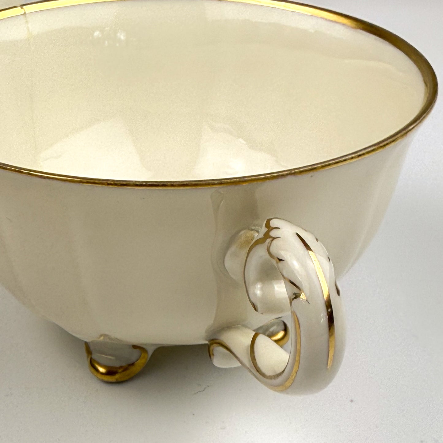 Vintage K&A Krautheim Footed Porcelain Teacups – Selb Bavaria Germany, Gold Trim, 1940s 1950s