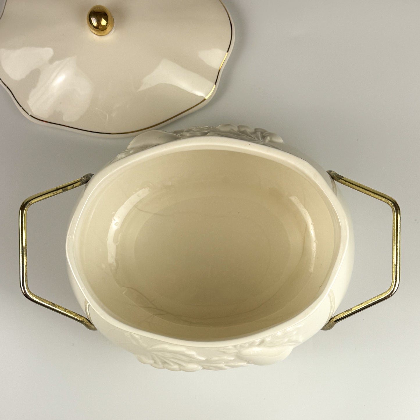 Vintage Teleflora Ceramic Covered Serving Dish with Embossed Fruit Design & Gold Trim – Removable Metal Cradle