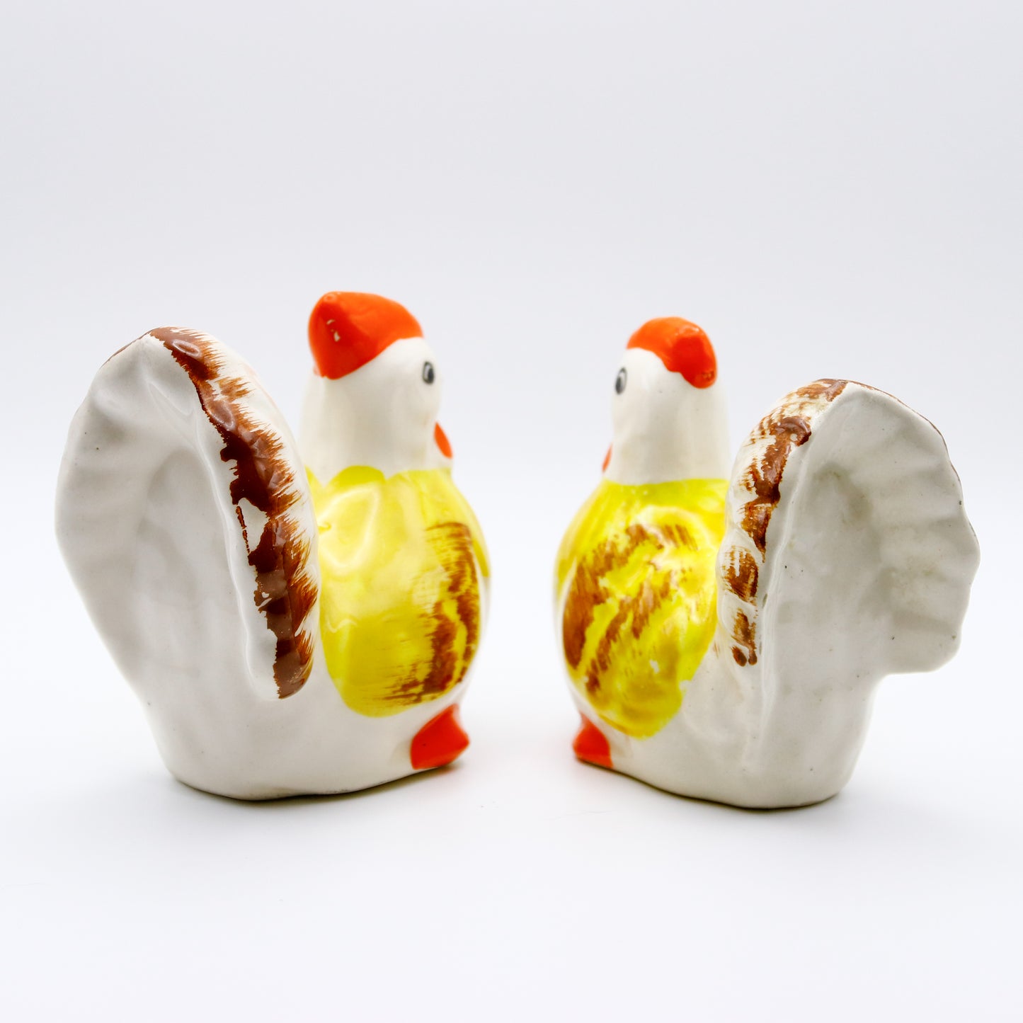 Vintage Ceramic Rooster Salt & Pepper Shakers — Hand-Painted Folk Art Pair