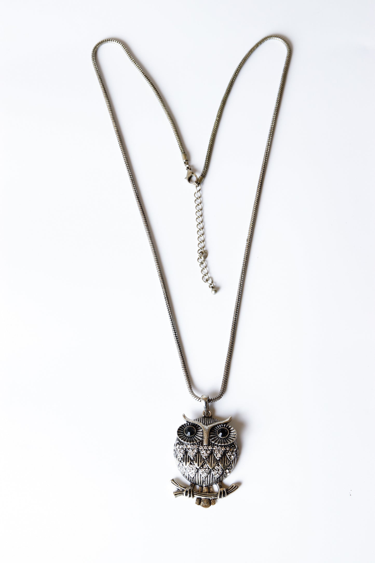 Vintage-Style Silver Tone Owl Pendant Necklace